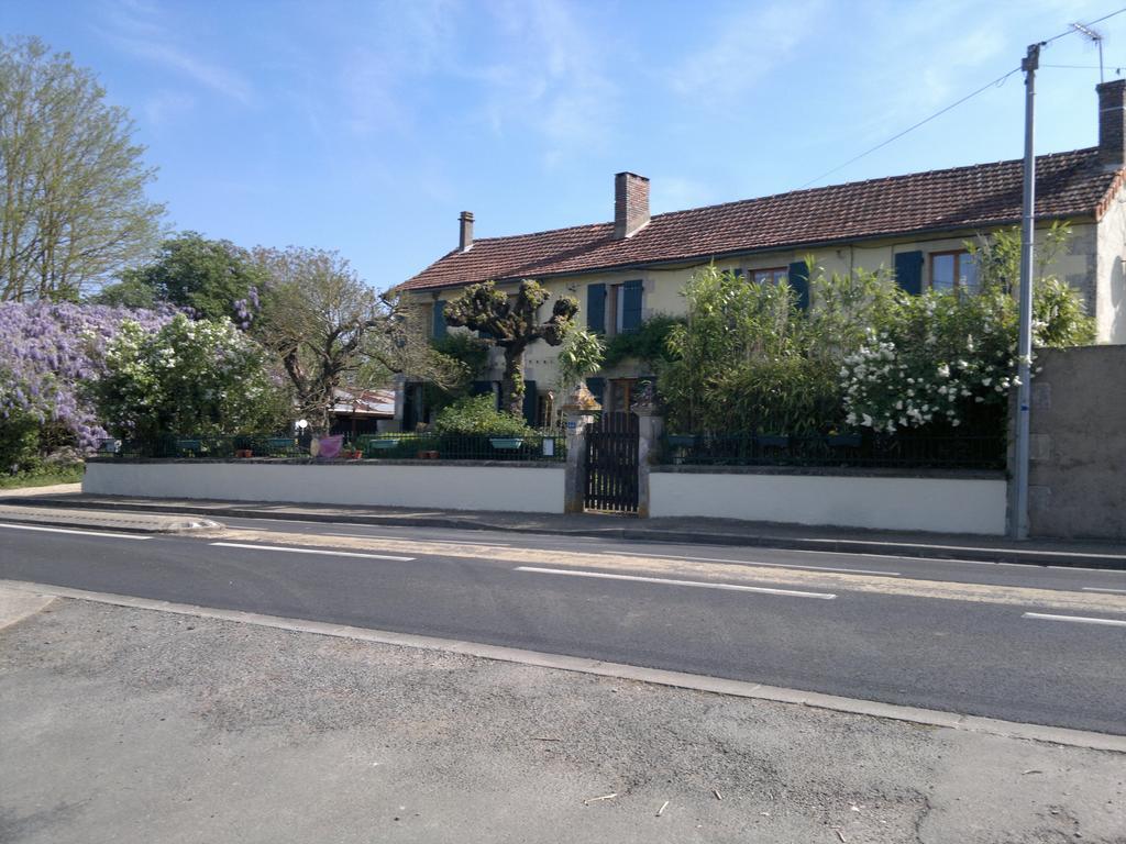 La Maison Jaune Panzió Bouresse Kültér fotó